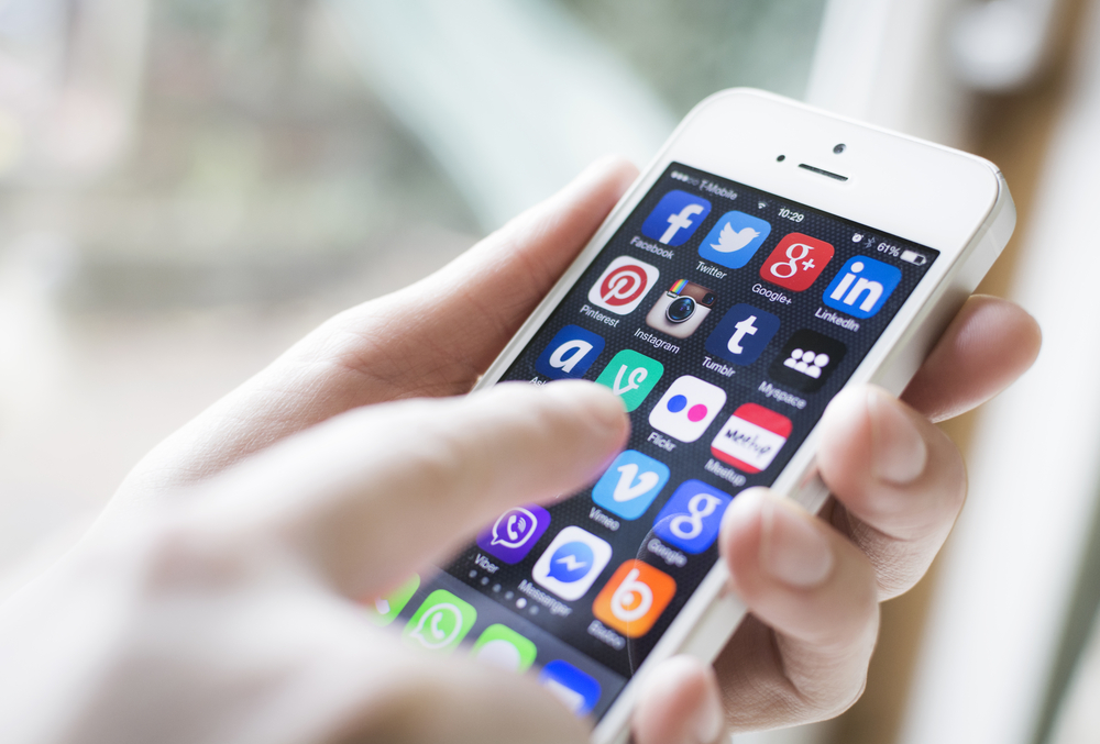 Why Social Networks Suck and What To Do About It